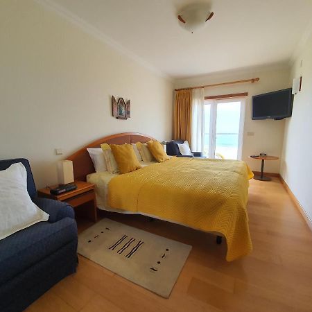 Nazare Apartamento Em Frente Ao Mar Eksteriør bilde