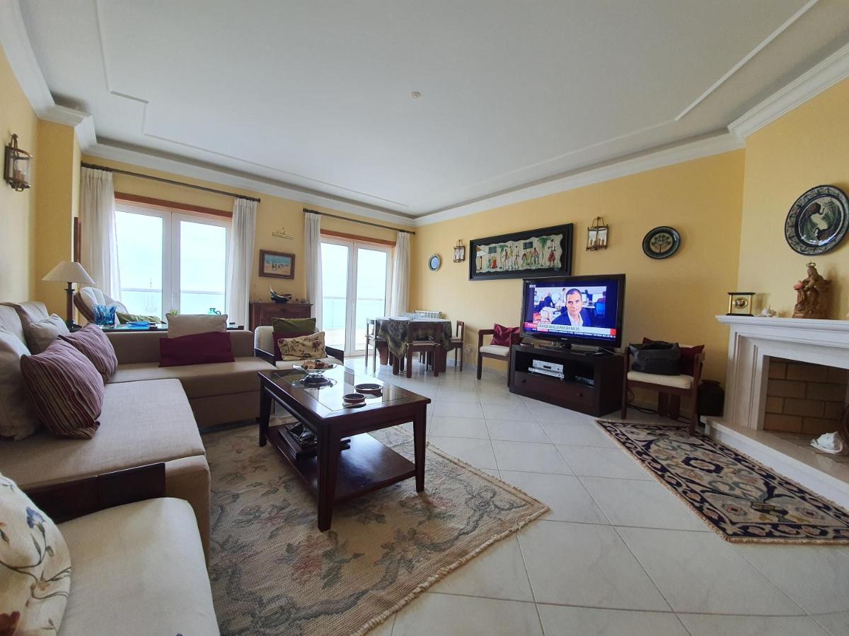 Nazare Apartamento Em Frente Ao Mar Eksteriør bilde