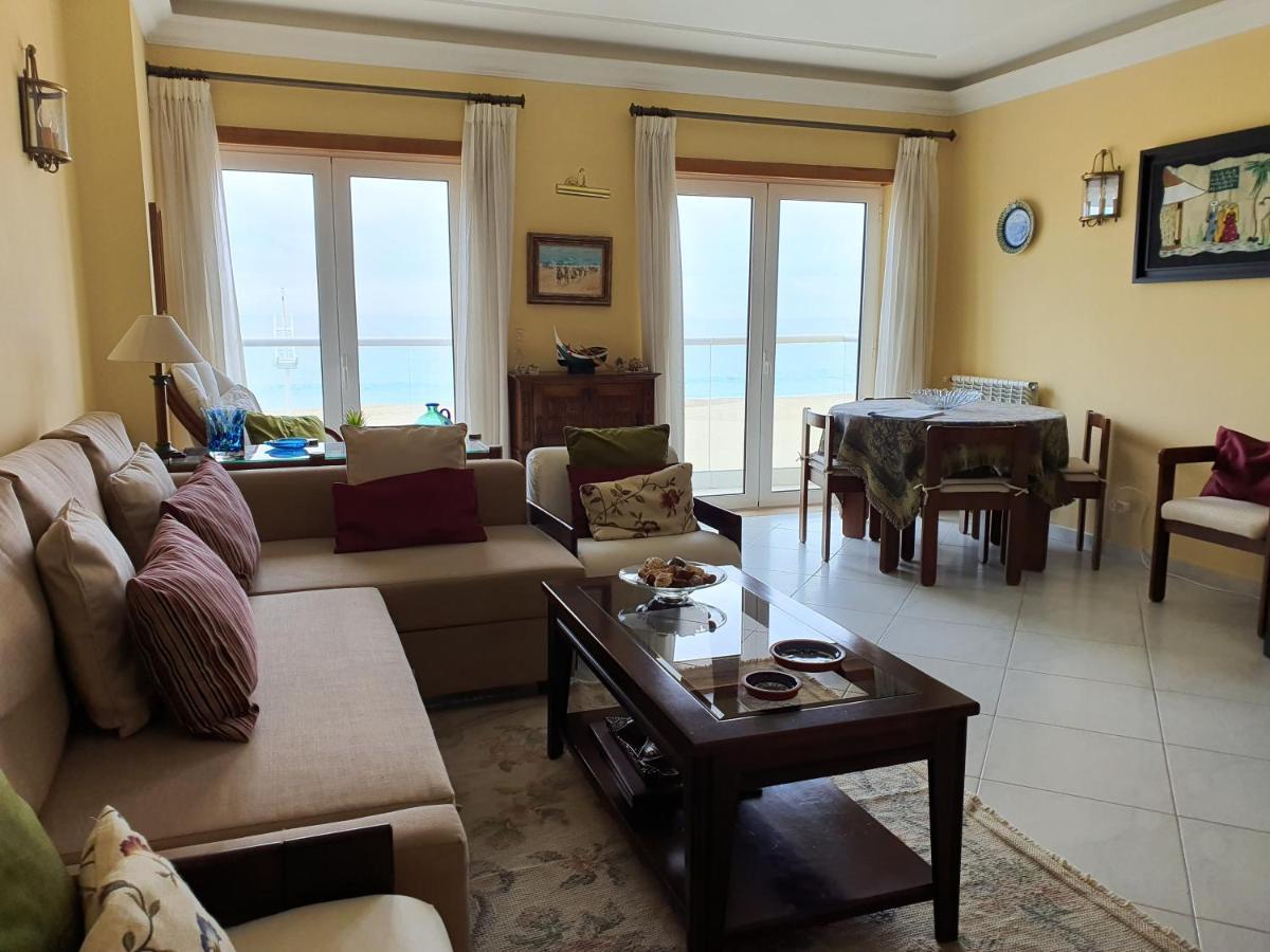 Nazare Apartamento Em Frente Ao Mar Eksteriør bilde
