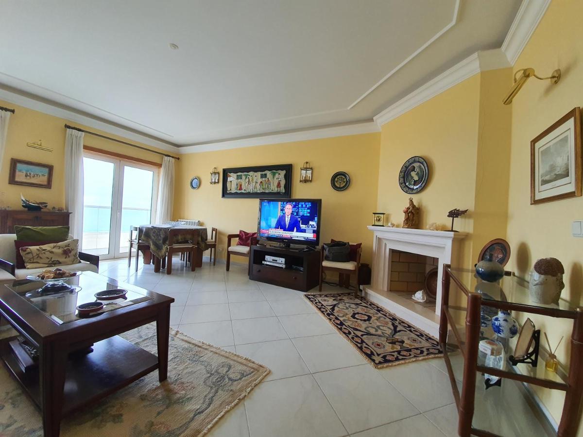 Nazare Apartamento Em Frente Ao Mar Eksteriør bilde