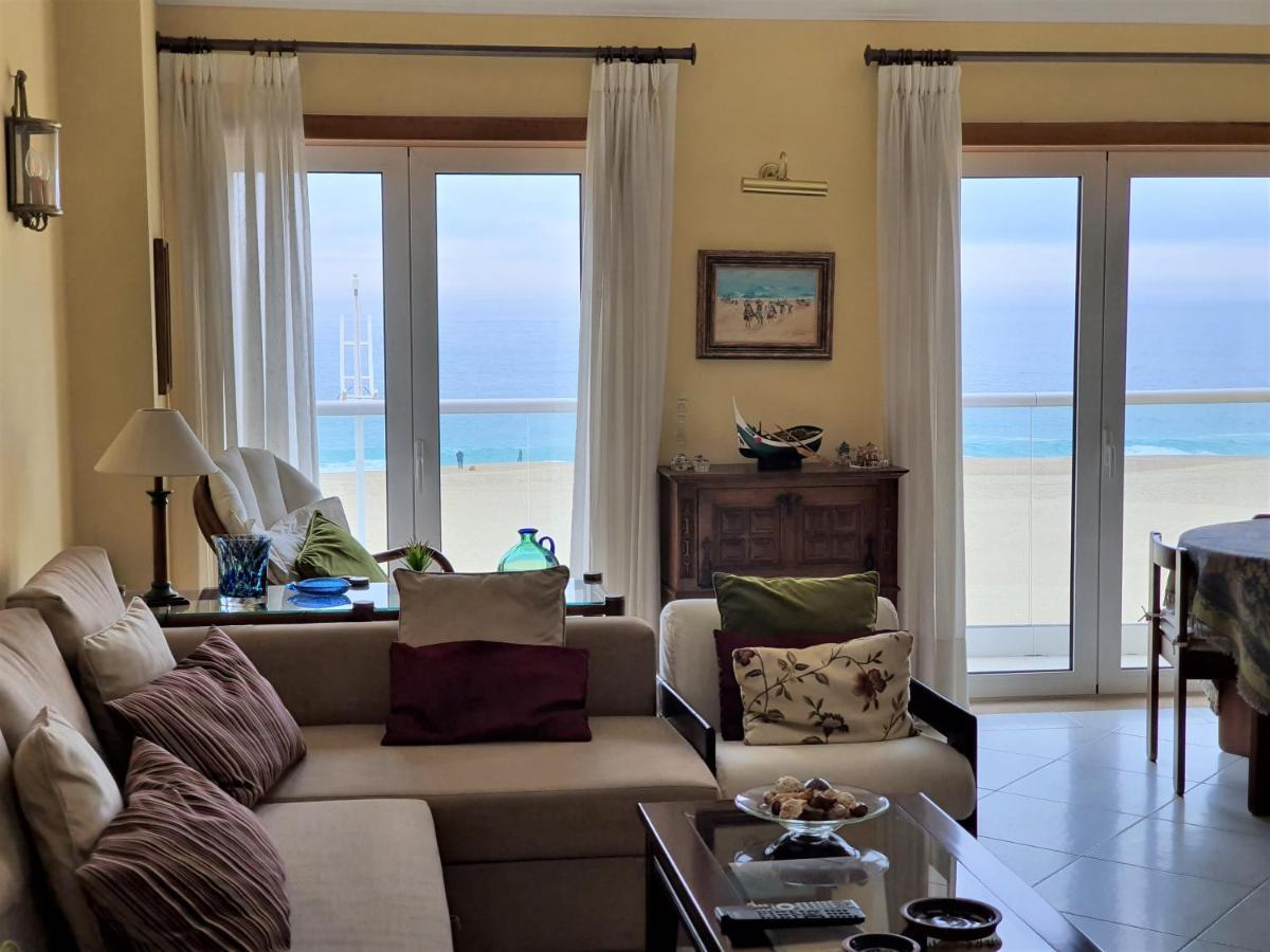 Nazare Apartamento Em Frente Ao Mar Eksteriør bilde